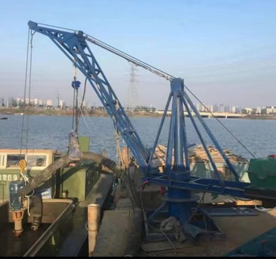 點擊查看詳細信息<br>標題：裝車卸貨 車間碼頭 魚塘吊機 閱讀次數(shù)：2205